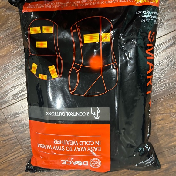 SMART+ Heated Vest - Picture 2 of 2